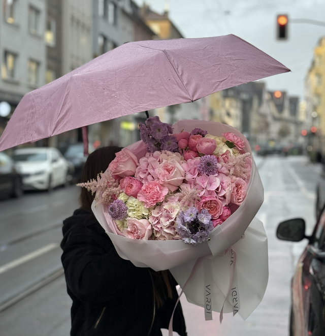 Rainy Bloom - Bild 1